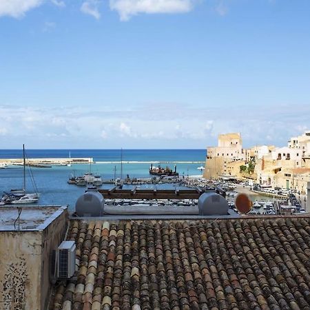 A 2 Passi Dal Castello ,Appartamento Con Veranda 卡斯泰拉马莱 外观 照片
