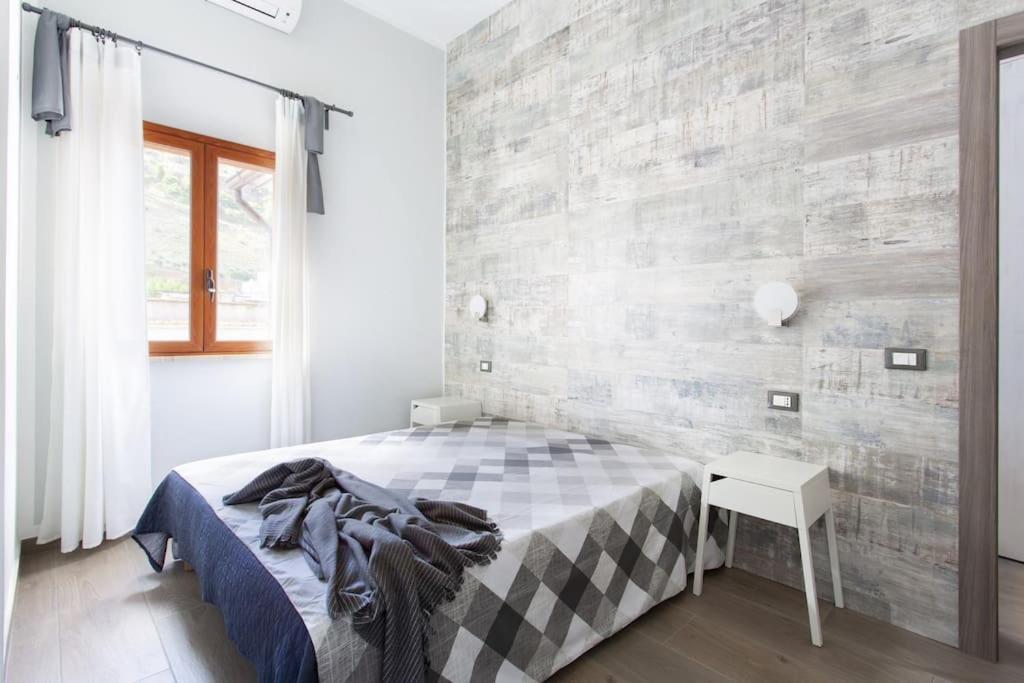 A 2 Passi Dal Castello ,Appartamento Con Veranda 卡斯泰拉马莱 外观 照片