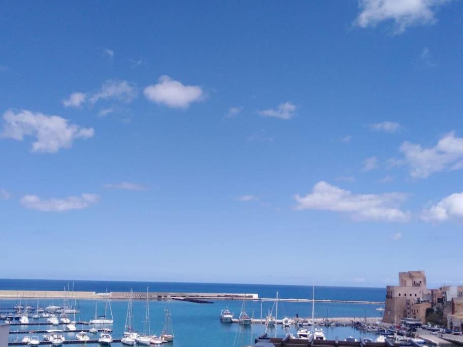 A 2 Passi Dal Castello ,Appartamento Con Veranda 卡斯泰拉马莱 外观 照片