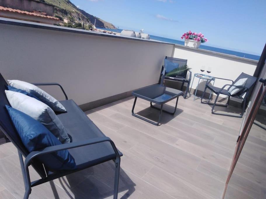 A 2 Passi Dal Castello ,Appartamento Con Veranda 卡斯泰拉马莱 外观 照片